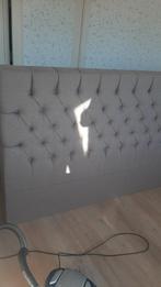 Tête de lit, Enlèvement