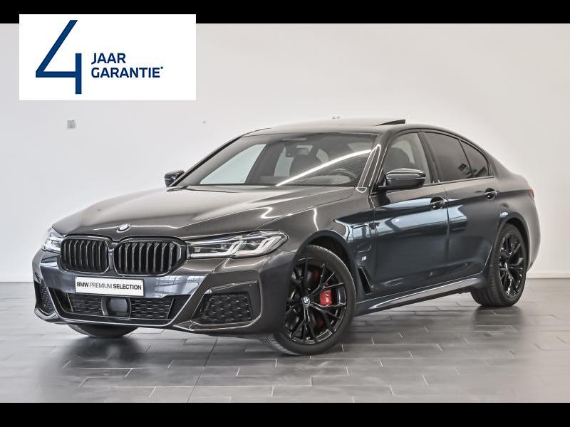 BMW Serie 5 545 e xDrive Berline/M-Sport/Laser/HUD/360/Pano, Auto's, Automaat, 4 deurs, USB, Bedrijf