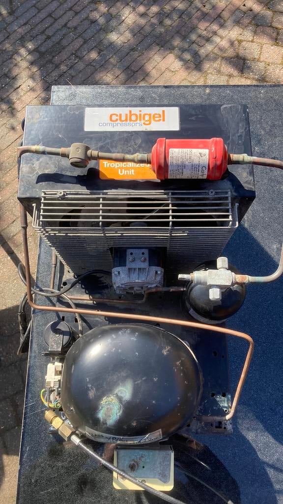 Motor van bierkoeling, Ophalen, Zo goed als nieuw