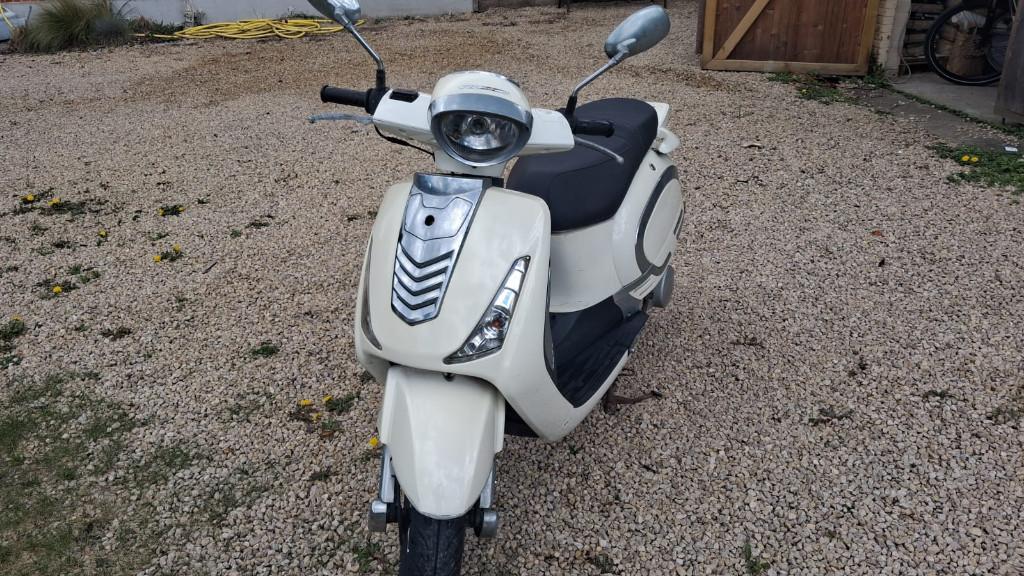 Scooter Razzo Venice 125cc // 3390kms, Ophalen, Gebruikt