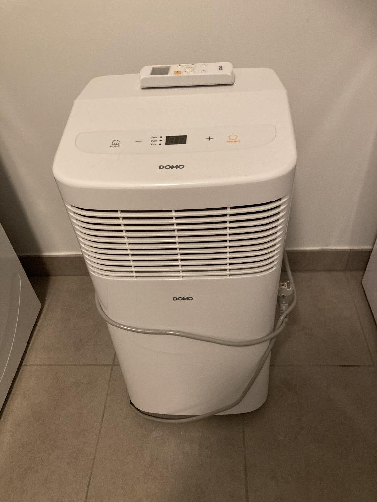 mobiele airco (DOMO DO1034A, 5000 BTU), Ophalen, Zo goed als nieuw, Mobiele airco, Minder dan 60 m³