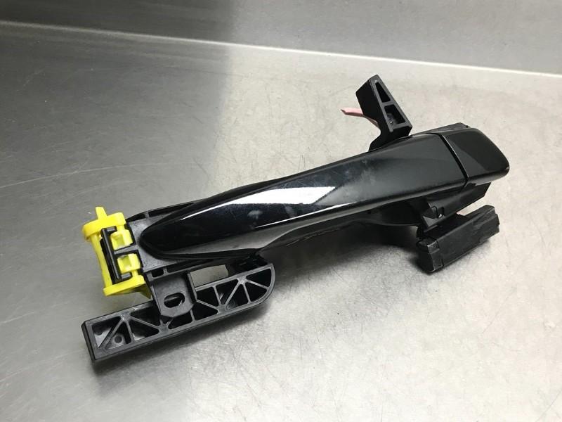 POIGNEE EXTERIEURE ARRIÈRE DROITE Lexus CT 200h, Autos : Pièces & Accessoires, Carrosserie & Tôlerie, Lexus, Arrière, Droite, Utilisé