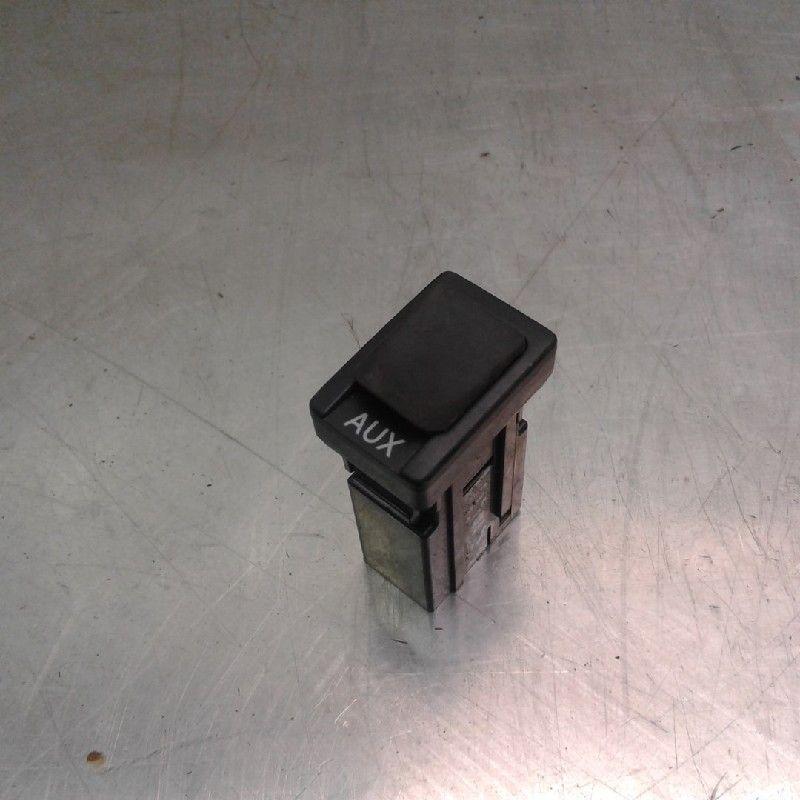 DIVERS Toyota RAV4 (A3) (01-2005/06-2013), Utilisé, Toyota