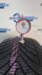 2x Kumho Solus 4S HA32 235/60 R17 106V 235/60/17 2356017 (pr, Auto-onderdelen, Banden en Velgen, Gebruikt, -, -, 17 inch