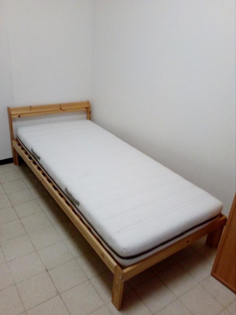 4x 1persoonsmatrassen, Ophalen