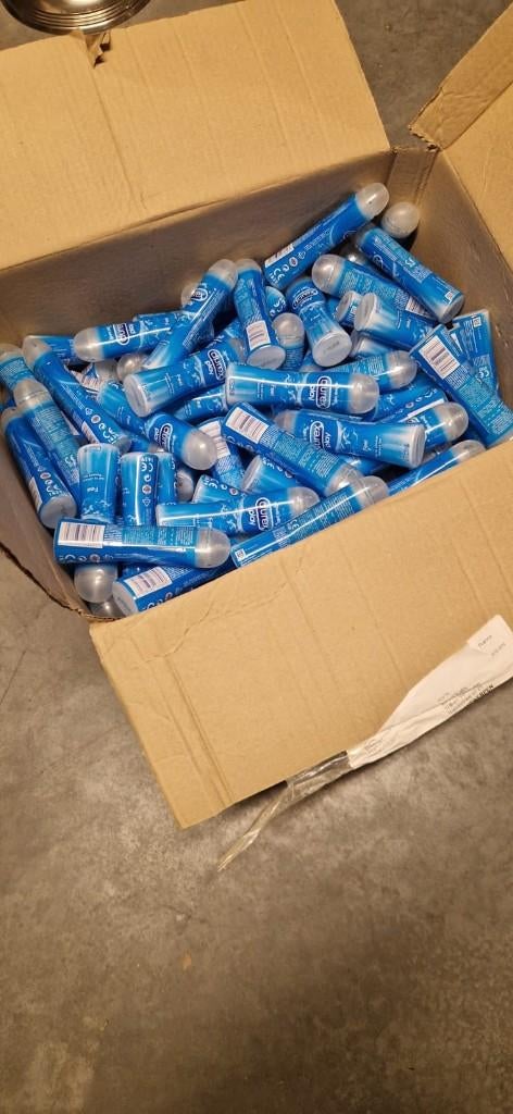 Partij Durex play glijmiddel 50 ml- 150 flesjes - overtijd, Ophalen, Nieuw, Bodylotion, Crème of Olie