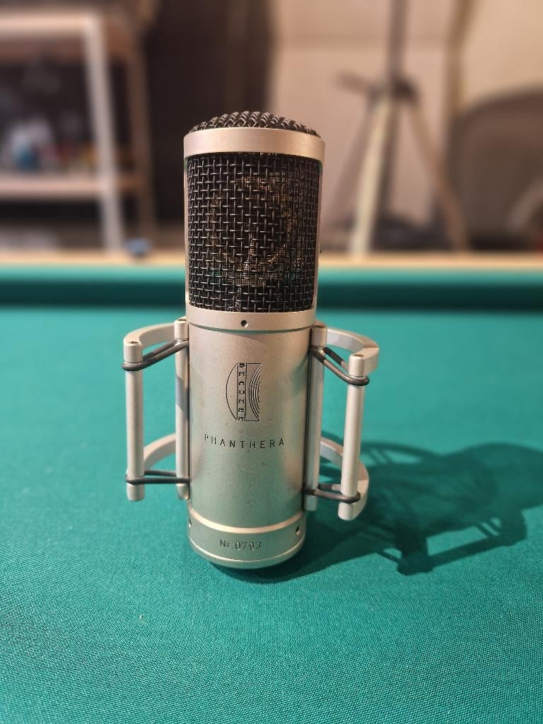 Brauner phanthera studio microfoon, uitstekende staat, Musique & Instruments, Microphones, Enlèvement ou Envoi, Utilisé, Micro studio
