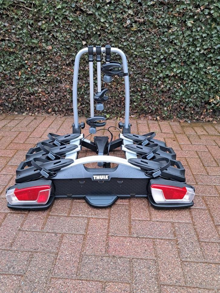 Thule coach 276 geschikt voor alle fietsen max 60kg., Auto diversen, Fietsendragers, Zo goed als nieuw, 3 fietsen of meer, Brede banden