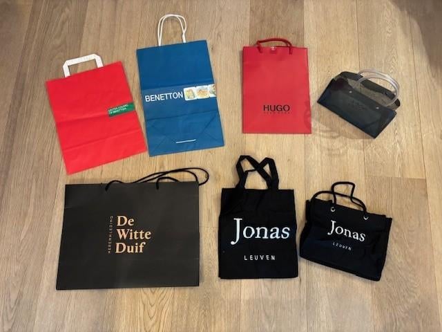 Supports en carton Tommy, Boss, Jonas,..., Collections, Marques & Objets publicitaires, Utilisé, Ustensile, Enlèvement ou Envoi