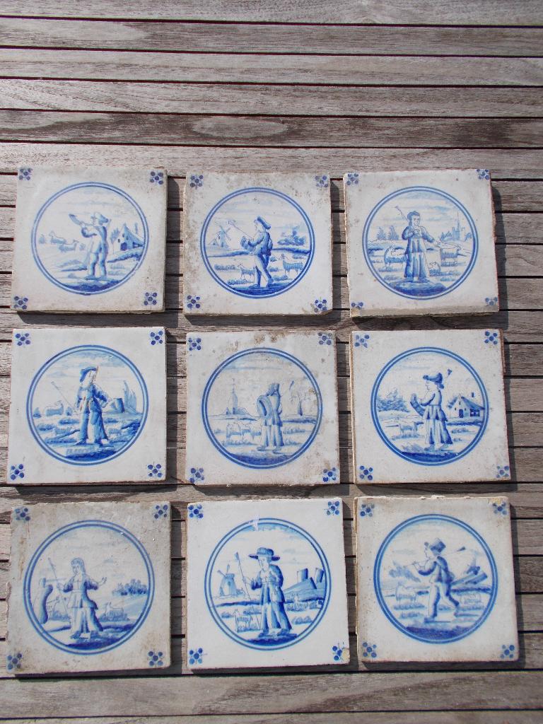 Carreaux de paysage avec bergers et bergères, bleu de Delft, Antiquités & Art, Enlèvement ou Envoi