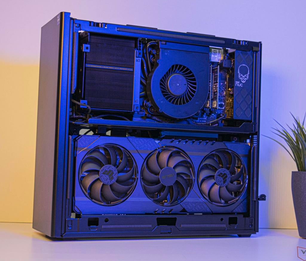 Intel Nuc 13 Extreme Raptor Canyon, Ophalen, Zo goed als nieuw, Gaming, SSD