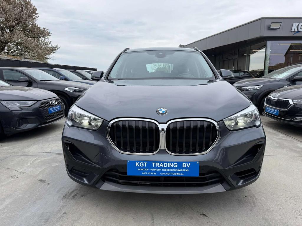 BMW X1 1.5i AUTOMAAT NAVI PRO HARMAN KARDON BLUETOOTH LED, Auto's, BMW, Stof, https://public.car-pass.be/vhr/6d7aab4d-07c0-4f44-ae61-fb0d0b402775