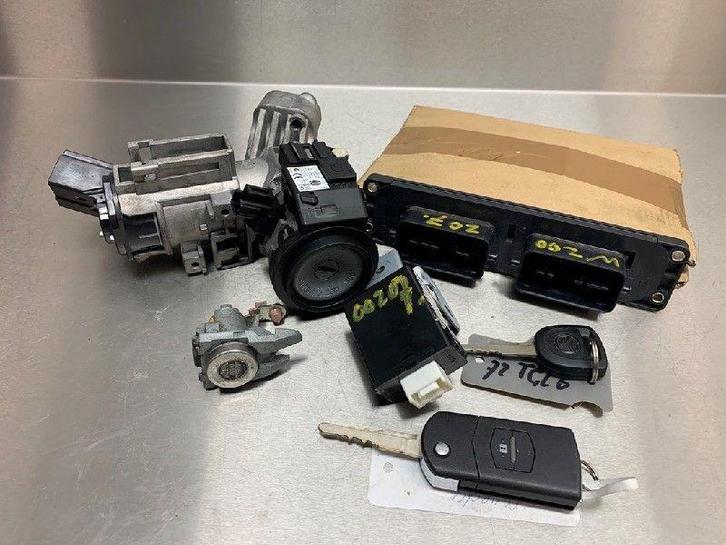 COMPUTER CONTACTSLOT 2 (DE) (|X1T85672M|MR5021|SKE12601|), Auto-onderdelen, Elektronica en Kabels, Mazda, Gebruikt