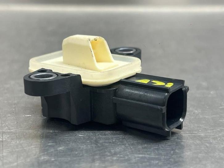 AIRBAG SENSOR Mazda MX-5 (ND) (01-2015/-) (|180127300|), Auto-onderdelen, Overige Auto-onderdelen, Mazda, Gebruikt