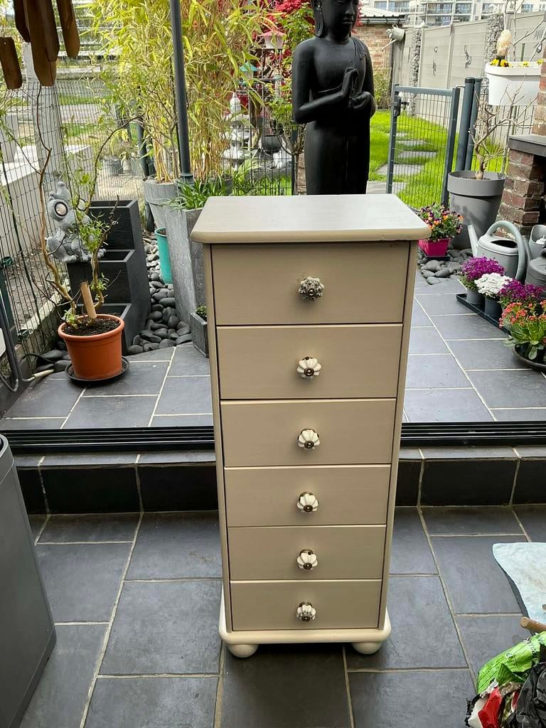 Petit meuble en pin cérusé 6 tiroirs, Maison & Meubles, Enlèvement, Comme neuf, Pin