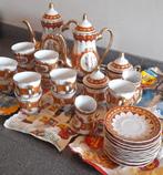 Luxe porseleinen koffie- en theeservies met gouden versierin, Antiek en Kunst, Ophalen