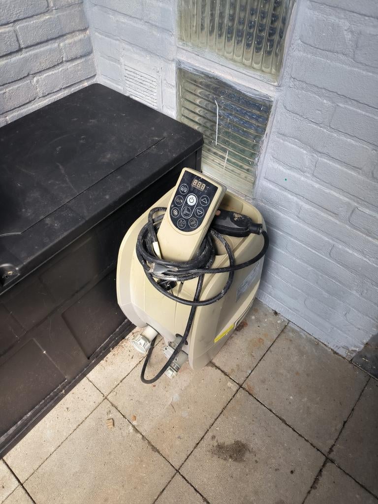 Warmte pomp / bubbels.pr.is laag, Tuin en Terras, Ophalen