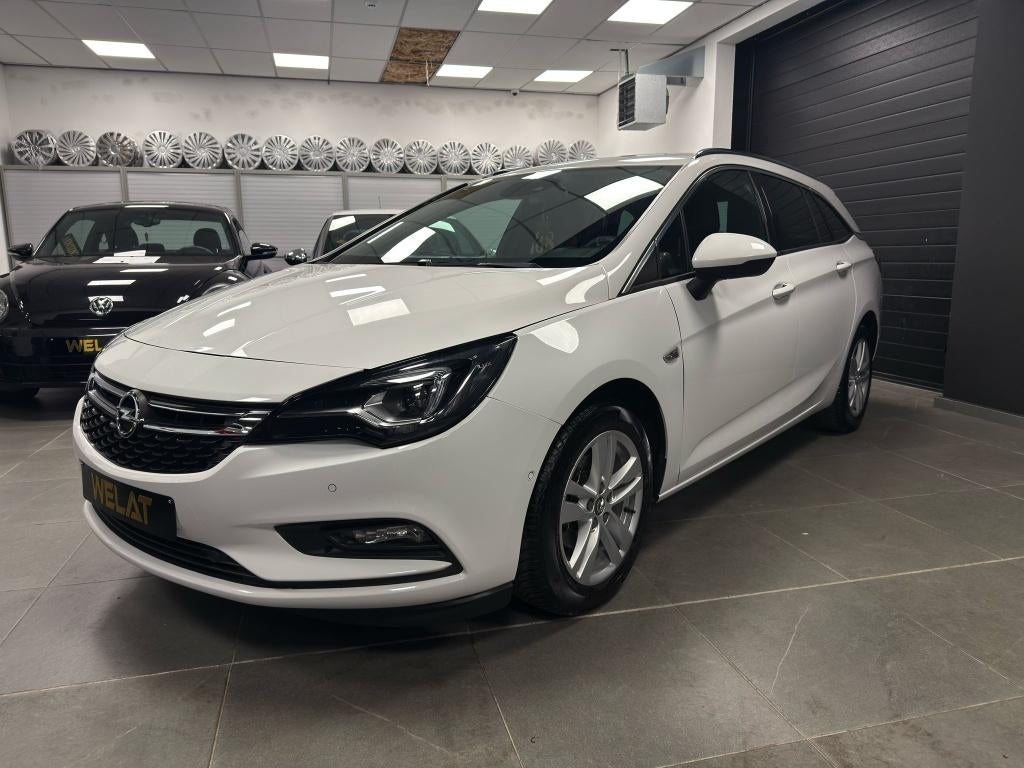 OPEL ASTRA 2017 DIESEL 149.000KM **FULL OPTIE**, Bluetooth, 1600 cc, Wit, Bedrijf