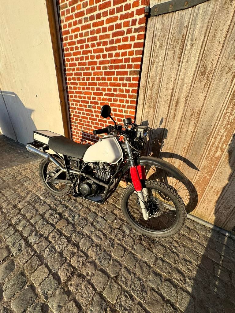 Yamaha XT550, Motoren, Gebruikt, Particulier, Handgeschakeld, 1 cilinder