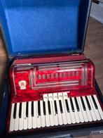 Accordeon marinucci 96basses, Musique & Instruments, Accordéons, Marinucci, Comme neuf, Avec valise, 96 basses