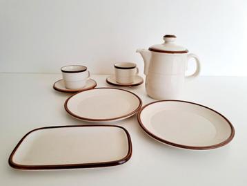Vintage koffieservies beschikbaar voor biedingen
