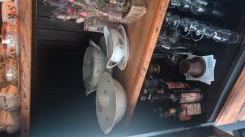 Servies 10 delig beschikbaar voor biedingen