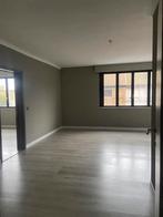 Ruim App. Te Huur 1ste verd. | 2SLPK | Volledig Gerenoveerd, Immo, 50 m² of meer, Provincie Antwerpen