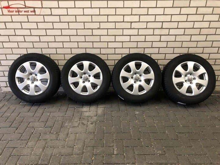Audi Q7 235/60 R18, Auto-onderdelen, Banden en Velgen, Banden en Velgen, Winterbanden, 18 inch, 235 mm, Personenwagen, Gebruikt
