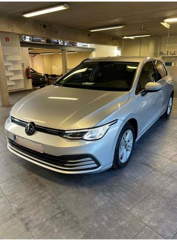 Volkswagen Golf 8 1.0 eTSI DSG 2021