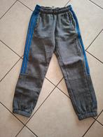 Training broek Adidas, maat 140, Kinderen en Baby's, Kinderkleding | Maat 140, Ophalen of Verzenden, Zo goed als nieuw, Broek