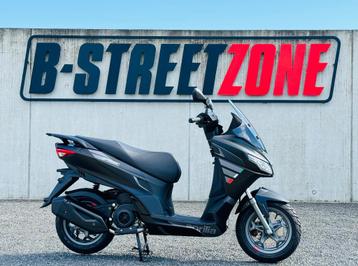 TOPDEAL! Aprilia SXR 50cc B-Klasse beschikbaar voor biedingen