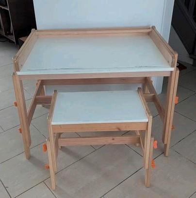 Ikea Flisat kinderbureau met kinderbank (beide verstelbaar), Kinderen en Baby's, Kinderkamer | Tafels en Stoelen, Gebruikt, Ophalen