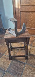 antieke schoenmakersleest, Enlèvement