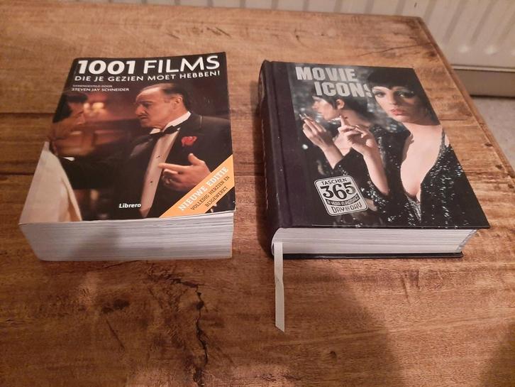 2 boeken ivm films, Boeken, Film, Tv en Media, Gelezen, Ophalen