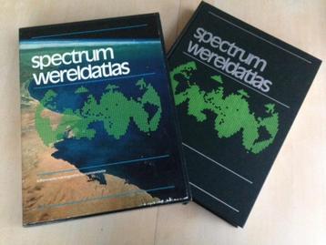 Spectrum wereldatlas. Hardcover beschikbaar voor biedingen