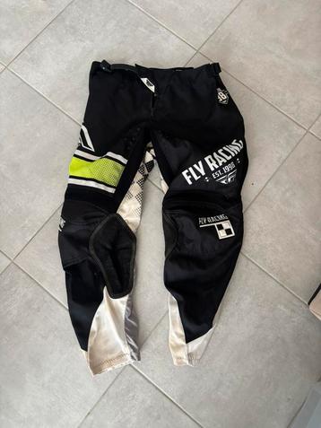 Pantalon beschikbaar voor biedingen