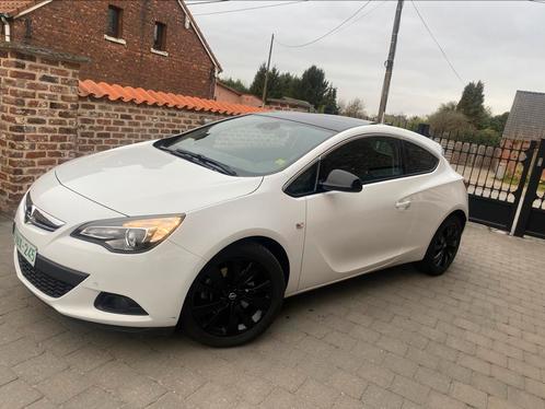 Opel astra GTC black&white edition, Auto's, Opel, Bedrijf, Astra, Diesel, Leder, Ophalen