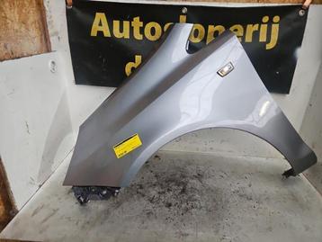 Scherm links-voor van een Opel Corsa (Z163) beschikbaar voor biedingen