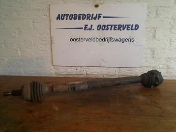 Arbre de transmission avant droit d'un Volkswagen Golf, Enlèvement ou Envoi, 3 mois de garantie, Utilisé, Volkswagen