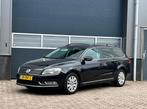 Volkswagen Passat Variant 1.6 TDI Highline BlueMotion bj.201, Auto's, 116 g/km, Zwart, Start-stop-systeem, Grijs