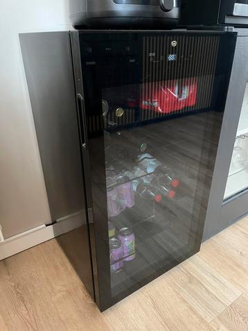 frigo à vin (30 bouteilles environ) beschikbaar voor biedingen