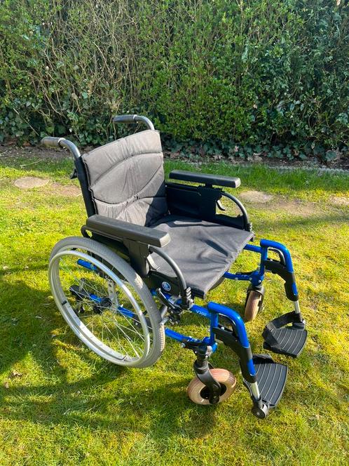 Rolstoel Vermeiren V300 Blauw - Vele opties, Diversen, Rolstoelen, Zo goed als nieuw, Ophalen