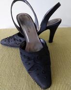 zwarte satijnen pumps met pareltjes mt 38, Pumps, Zwart, Ophalen of Verzenden, Gedragen