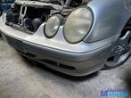 MERCEDES CLK W208 Zilver 744 voorbumper 1998-2002, Ophalen, Gebruikt, Voor, Mercedes-Benz