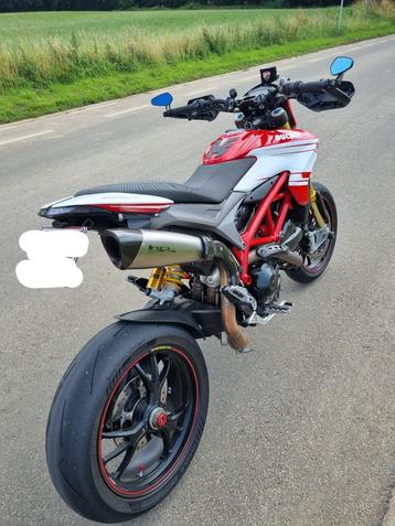 DUCATI HYPERMOTARD 939 SP UIT HET JAAR 2018, Motoren, Motoren | Ducati, 2 cilinders, 939 cc, Particulier, Meer dan 35 kW
