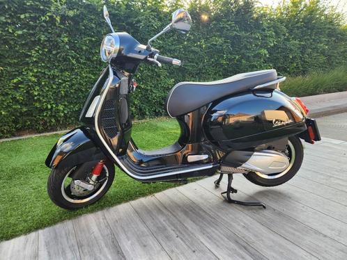 Vespa GTS 300 HPE Supersport, Motoren, Motoren | Piaggio, Particulier, Scooter, 12 t/m 35 kW, 1 cilinder, Ophalen
