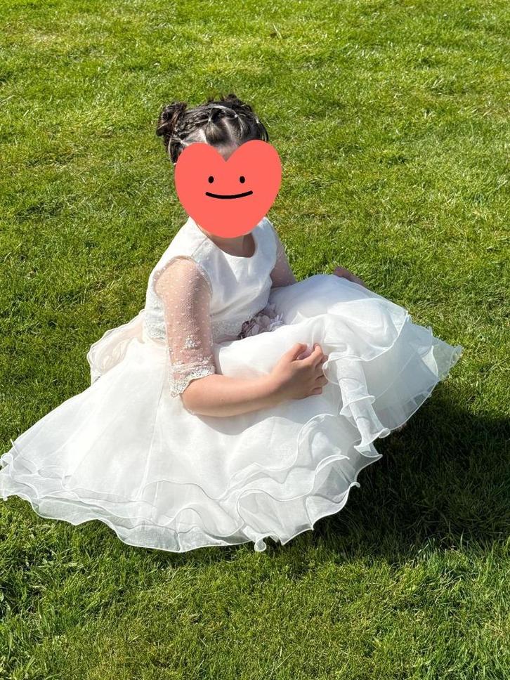 Communiekleedje Taratata Maasmechelen, Kinderen en Baby's, Kinderkleding | Maat 122, Zo goed als nieuw, Meisje, Jurk of Rok, Ophalen