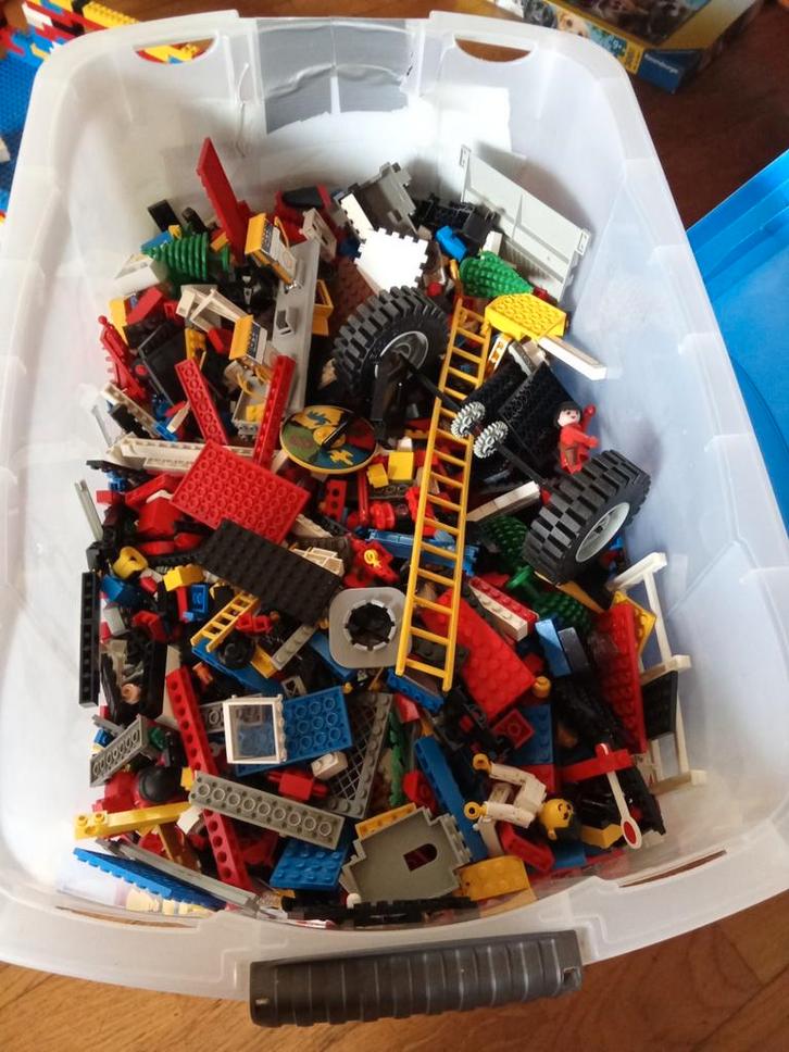 Grote hoeveelheid Lego van (1980-1985), Kinderen en Baby's, Speelgoed | Bouwstenen, Zo goed als nieuw, Ophalen