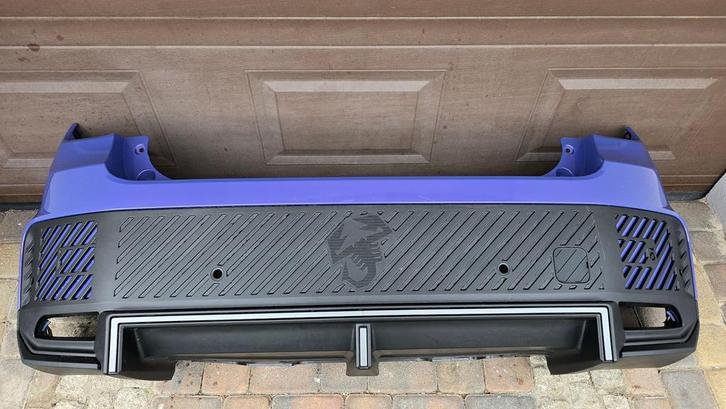 Achterbumper FIAT 600 600E ABARTH SPORT BUMPER ORIGINEEL 24-, Auto-onderdelen, Carrosserie, Bumper, Fiat, Achter, Gebruikt, Herkomst onderdeel bekend