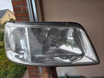 VW T5 2005 koplamp beschikbaar voor biedingen